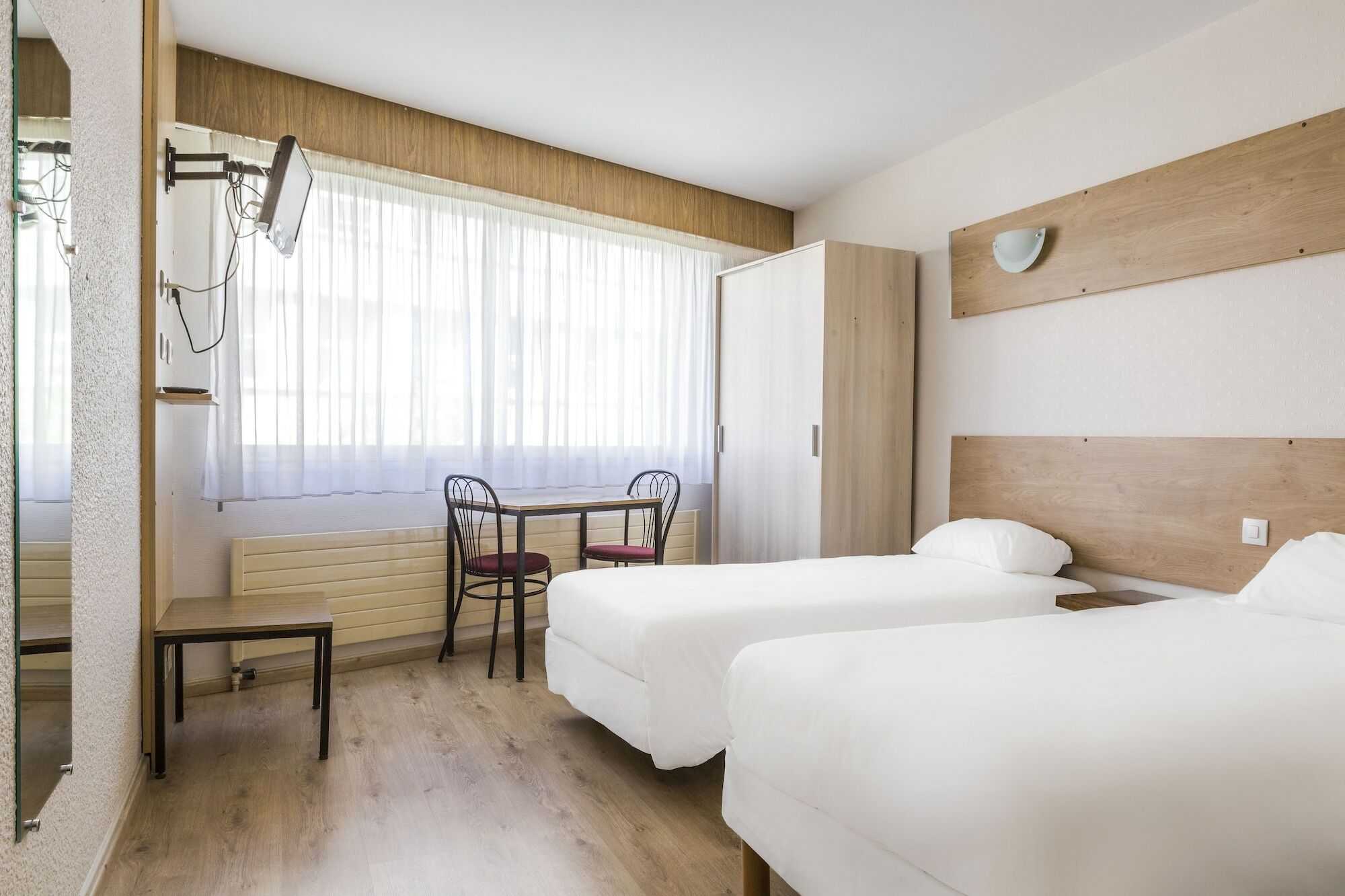 Kyriad Direct Grenoble Bagian luar foto